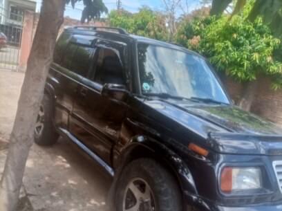 SUZUKI ESCUDO 1997 220.000 Kms.