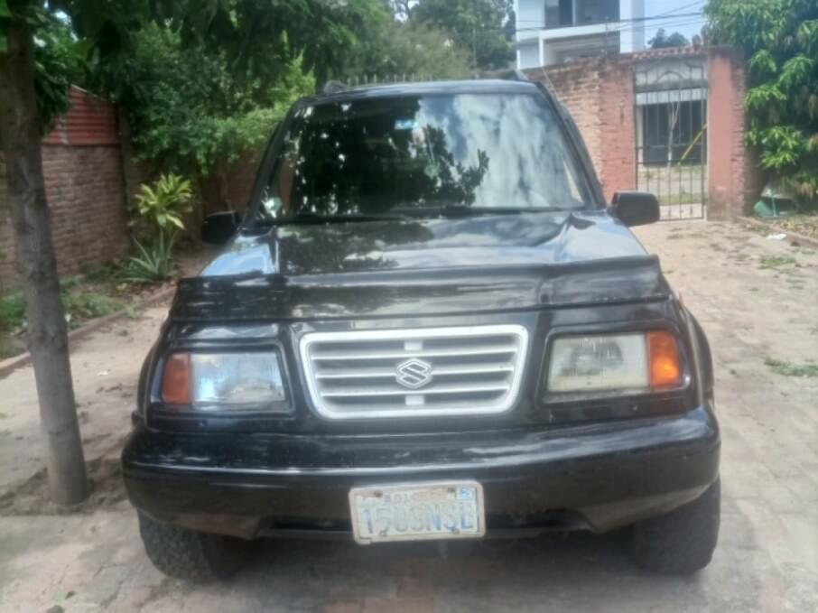 SUZUKI ESCUDO 1997 220.000 Kms.