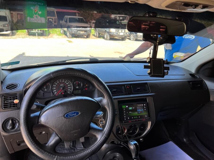 FORD FOCUS 2008 177.000 Kms.