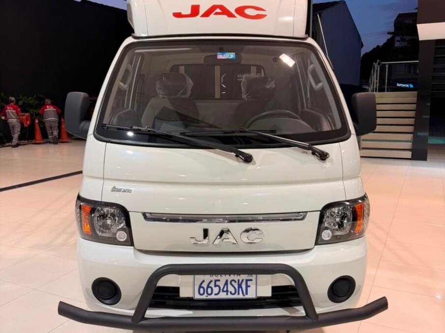 JAC X200 2026 17.543 Kms.