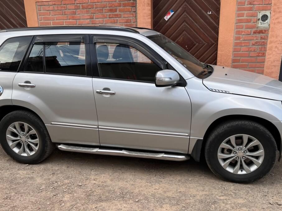 SUZUKI VITARA 2017 90.000 Kms.