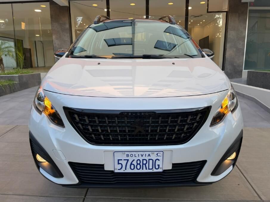PEUGEOT 2008 2023 26.000 Kms.