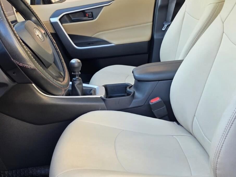 TOYOTA RAV4 2022 56.000 Kms.