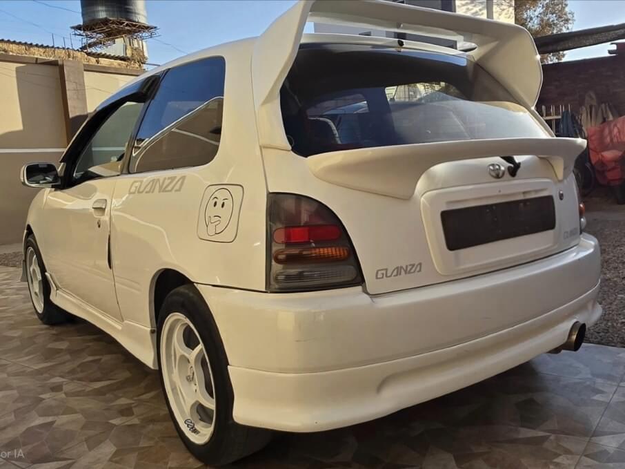 TOYOTA STARLET 1997 100.000 Kms.