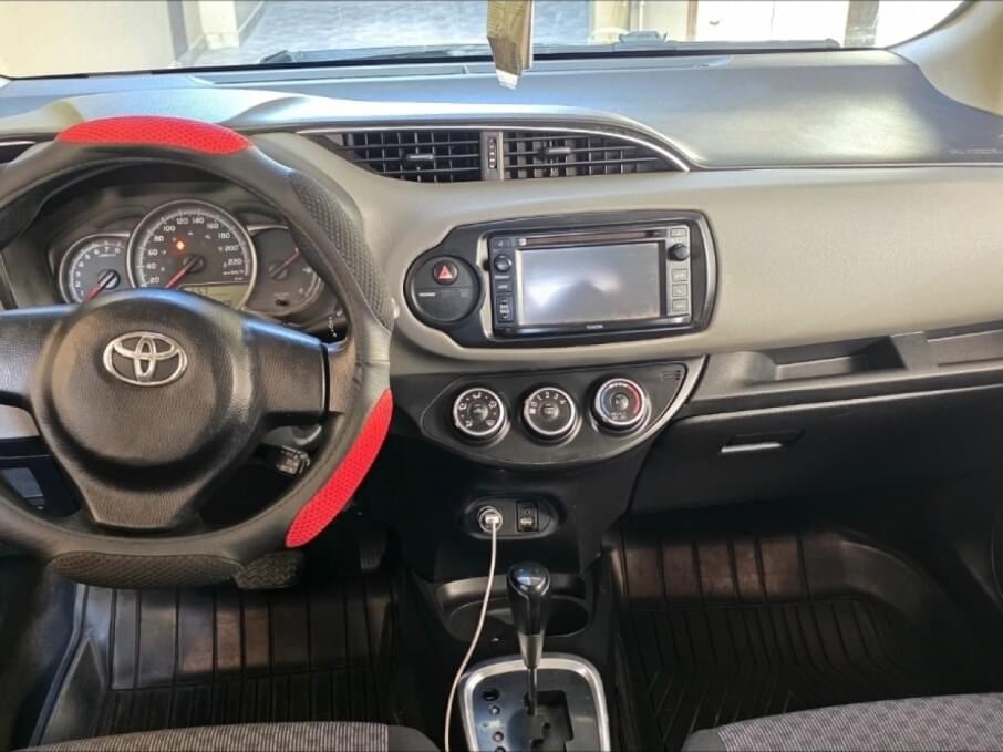 TOYOTA YARIS 2016 75.000 Kms.