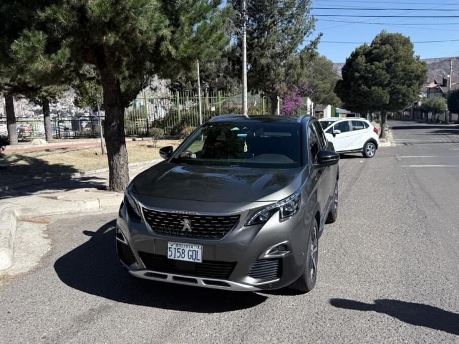 PEUGEOT 3008 2020 40.000 Kms.