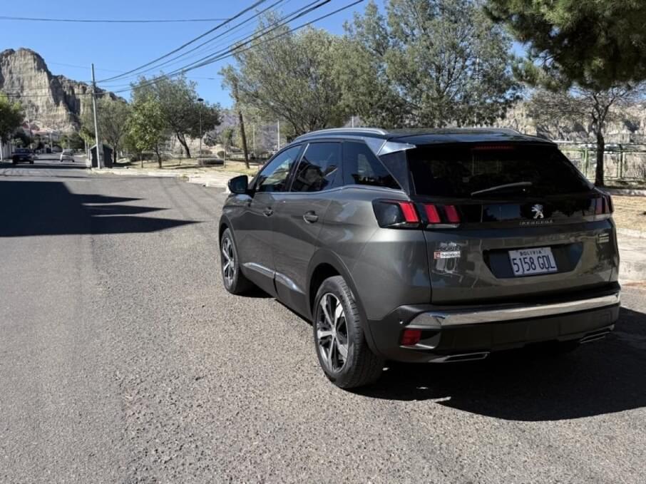 PEUGEOT 3008 2020 40.000 Kms.