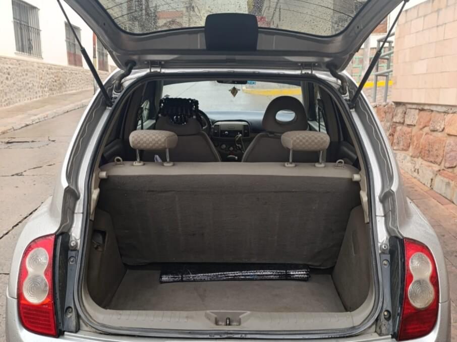 NISSAN MARCH 2009 125.200 Kms.