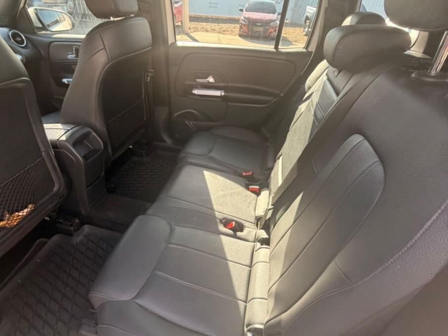 MERCEDES BENZ C200 2023 38.742 Kms.