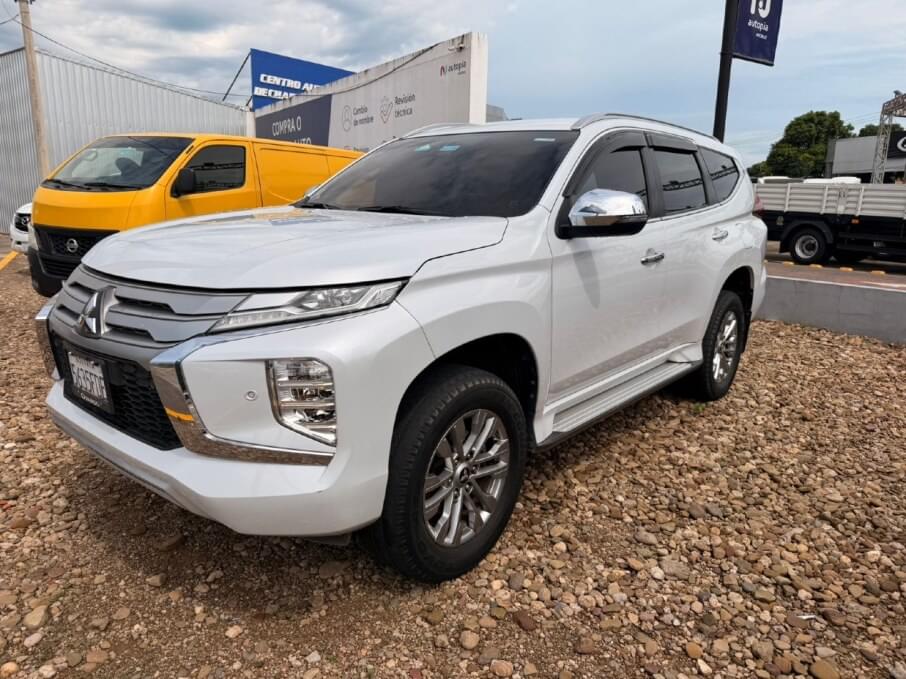 MITSUBISHI MONTERO SPORT 2022 54.622 Kms.