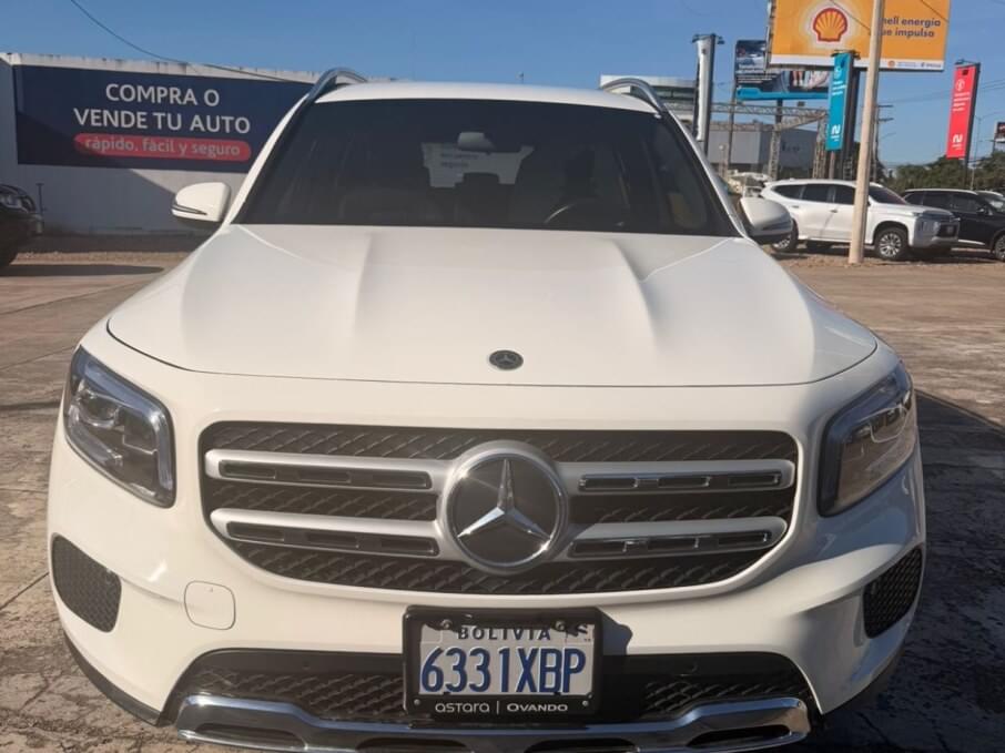 MERCEDES BENZ C200 2023 38.742 Kms.