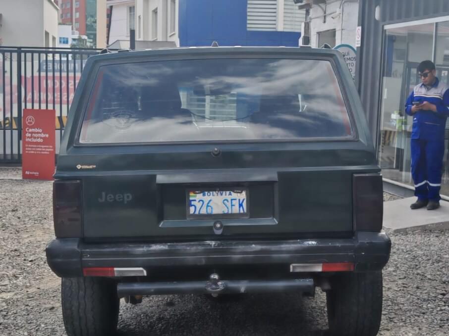 JEEP CHEROKEE 1993 220.000 Kms.