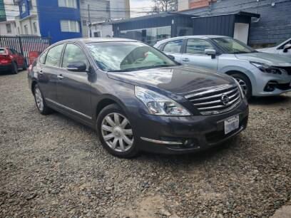 NISSAN TEANA 2009 88.700 Kms.