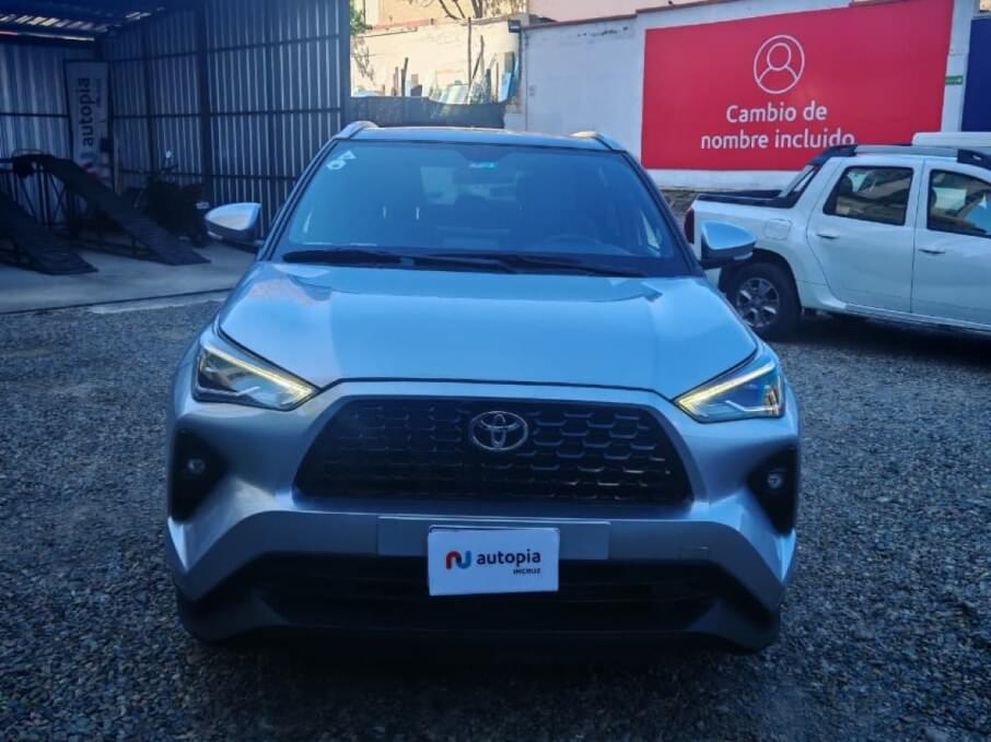 TOYOTA YARIS 2024 31.000 Kms.