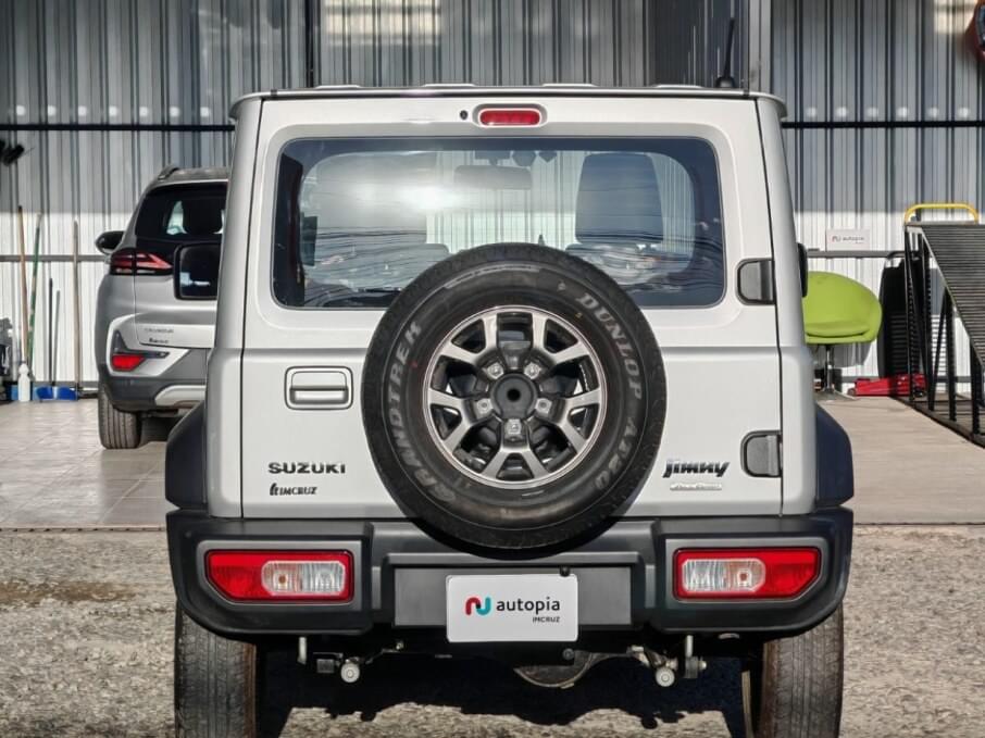 SUZUKI JIMNY 2025 6.800 Kms.