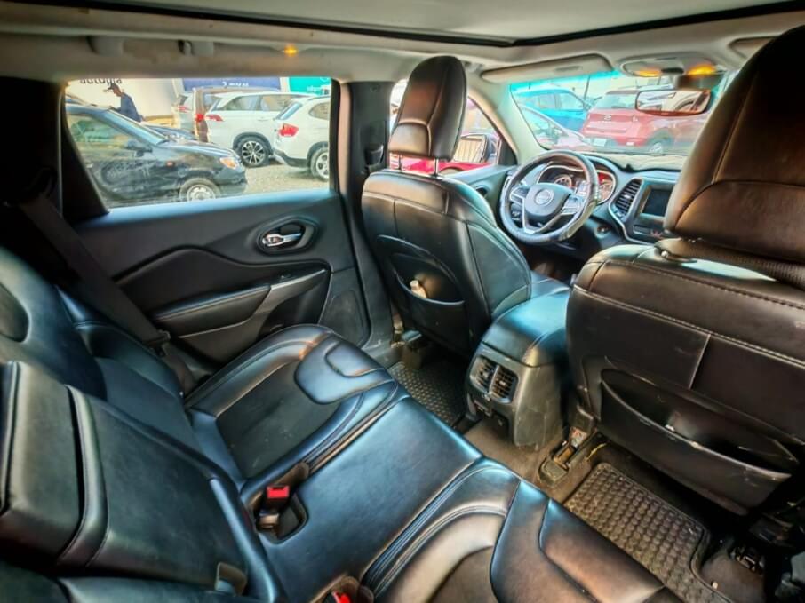 JEEP CHEROKEE 2019 57.000 Kms.