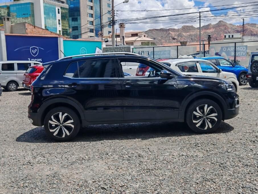 VOLKSWAGEN T-CROSS 2023 5.500 Kms.
