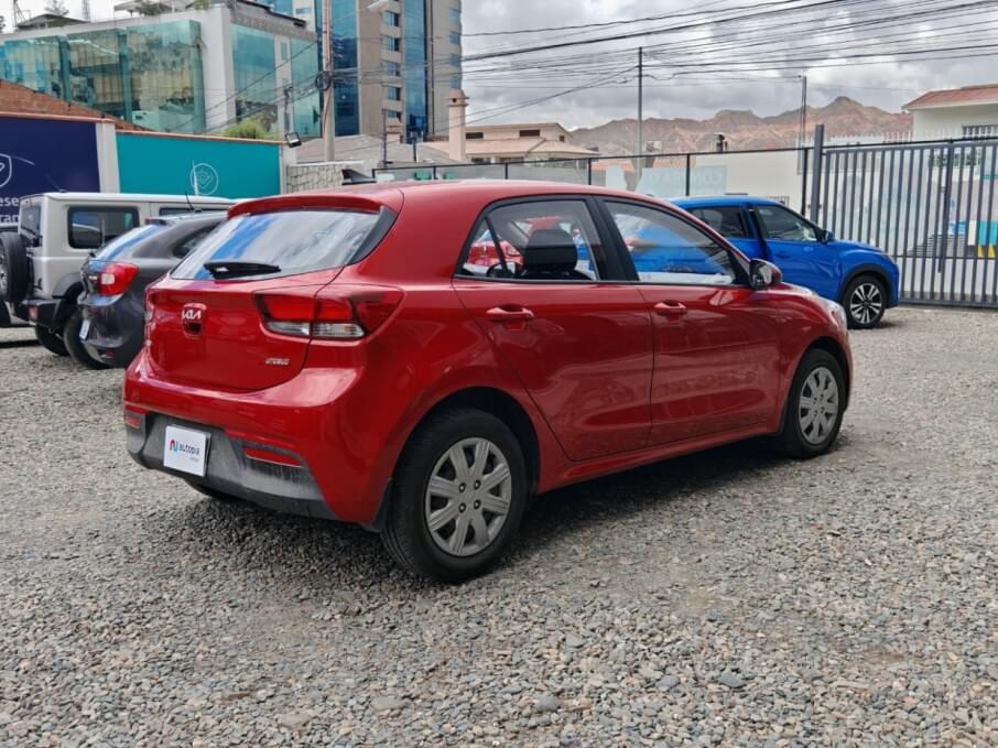 KIA RIO 2024 11.000 Kms.