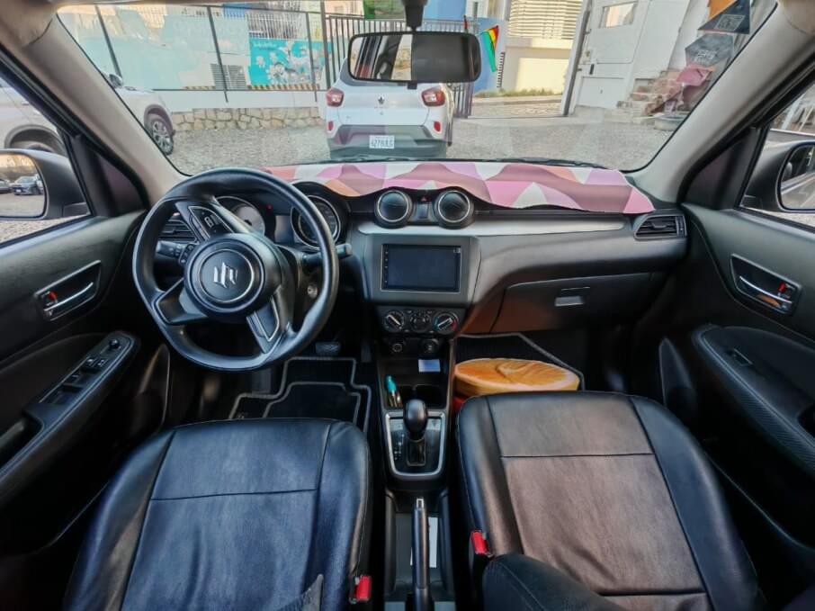 SUZUKI SWIFT 2023 21.692 Kms.