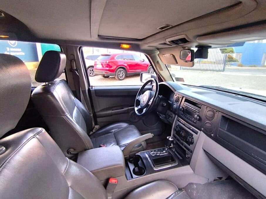 JEEP COMMANDER 2010 133.036 Kms.
