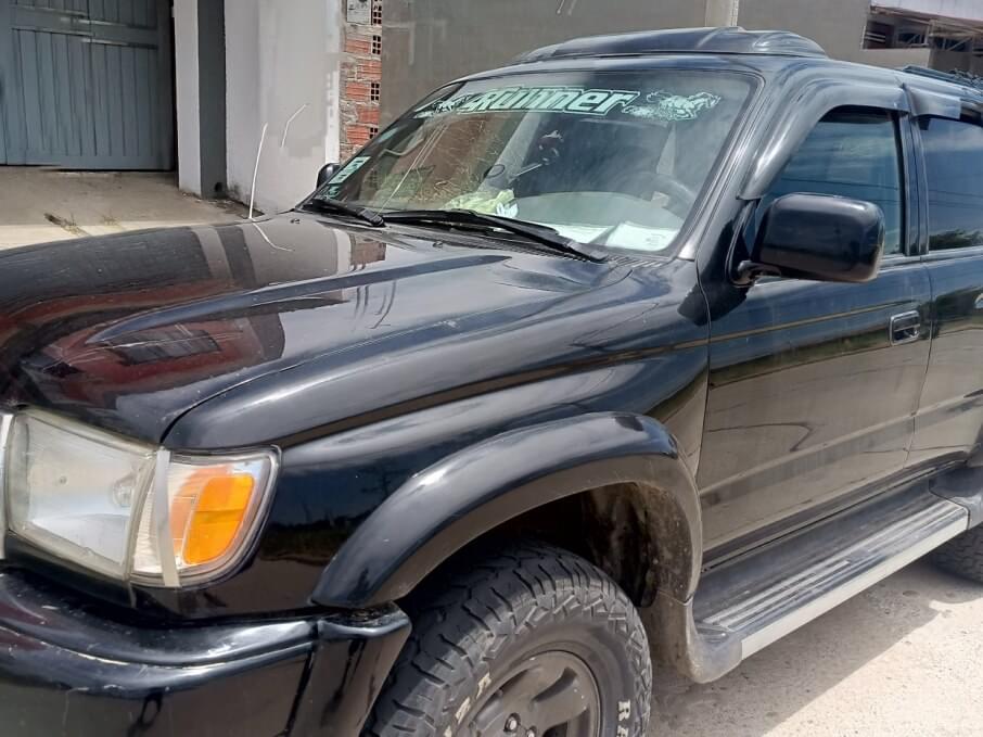TOYOTA 4RUNNER 1999 208.000 Kms.