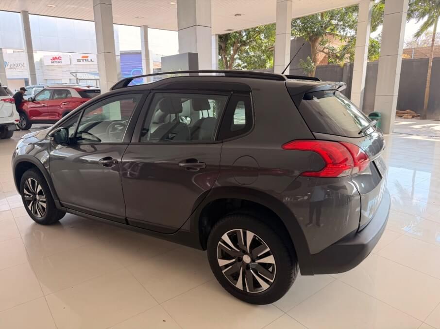PEUGEOT 208 2022 38.380 Kms.