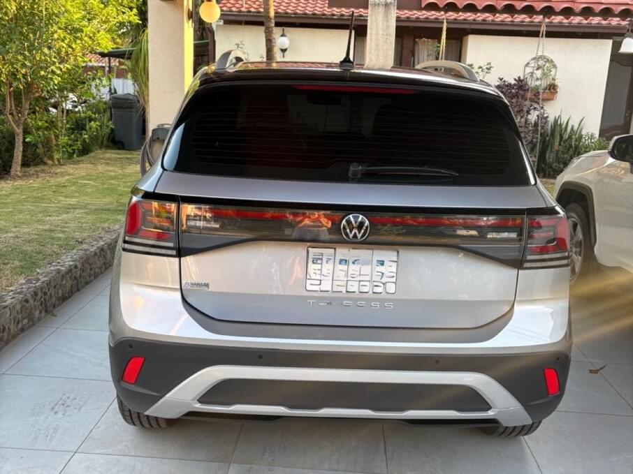 VOLKSWAGEN T-CROSS 2025 20.000 Kms.
