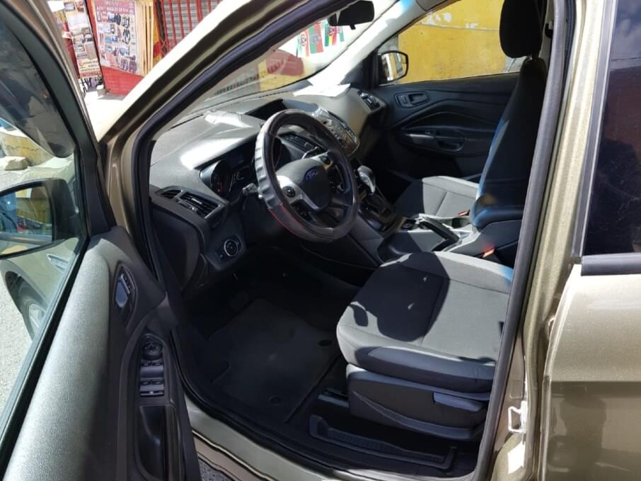 FORD ESCAPE 2014 140.000 Kms.