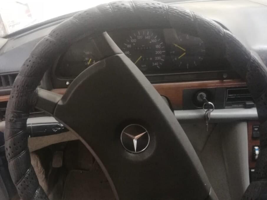 MERCEDES BENZ S 1984 158.000 Kms.