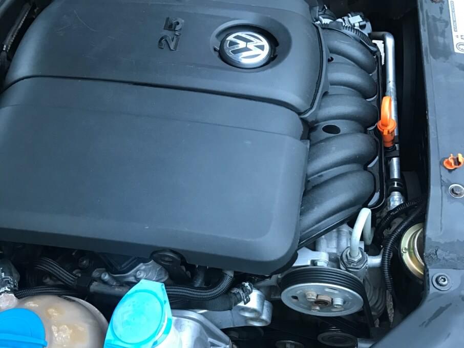 VOLKSWAGEN JETTA 2011 60.000 Kms.