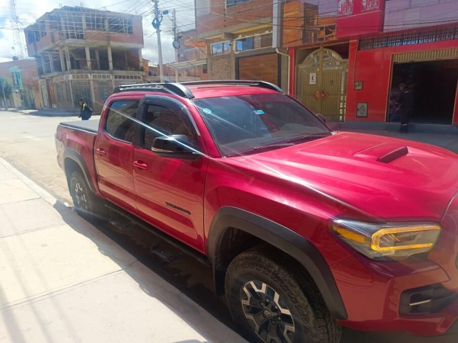 TOYOTA TACOMA 2022 14.000 Kms.