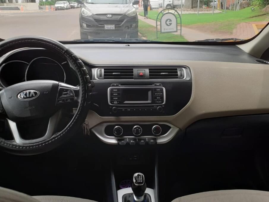 KIA RIO 2017 115.000 Kms.