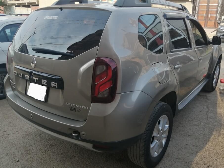 RENAULT DUSTER 2017 83.000 Kms.