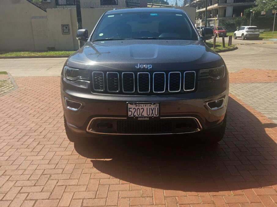 JEEP GRAND CHEROKEE 2019 26.500 Kms.