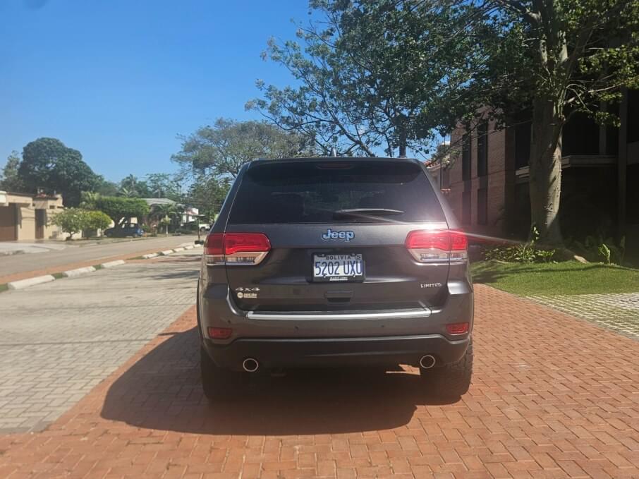 JEEP GRAND CHEROKEE 2019 26.500 Kms.