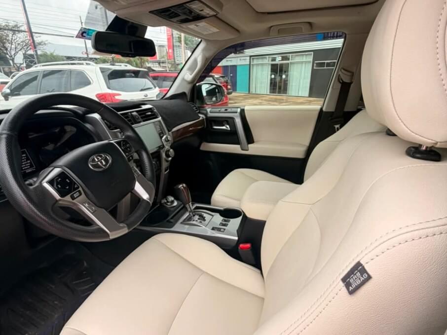 TOYOTA 4RUNNER 2021 26.821 Kms.