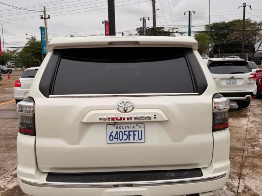 TOYOTA 4RUNNER 2021 26.821 Kms.