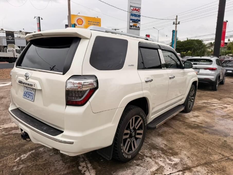 TOYOTA 4RUNNER 2021 26.821 Kms.