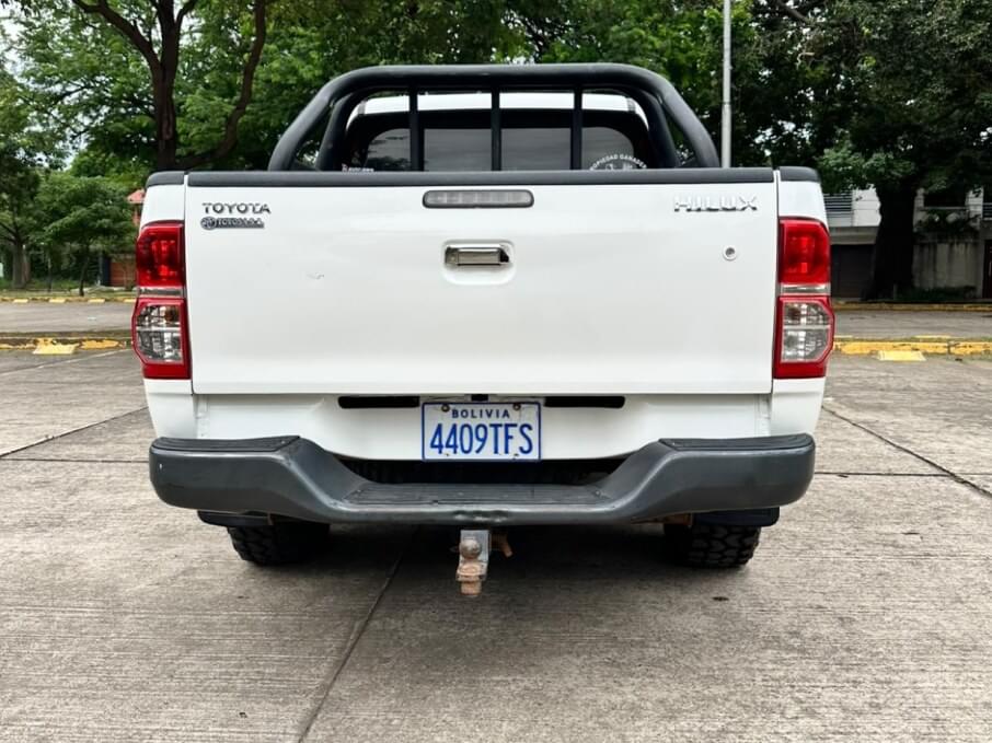 TOYOTA HILUX 2015 216.000 Kms.