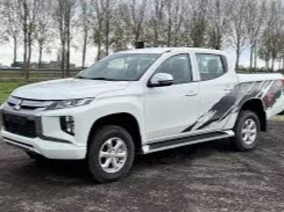 MITSUBISHI TRITON 2023 36 Kms.