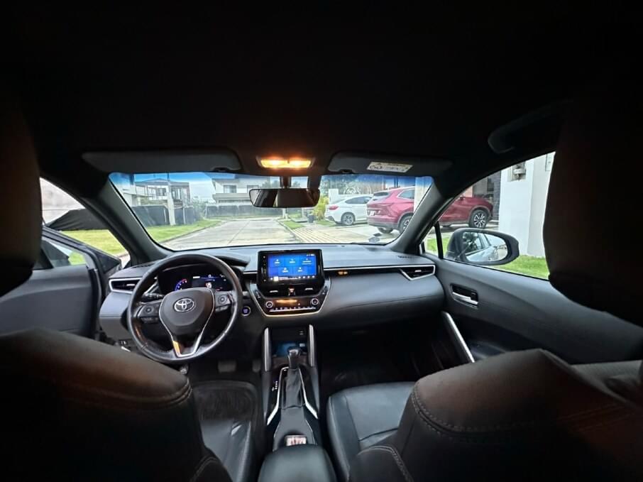 TOYOTA COROLLA 2024 47.400 Kms.