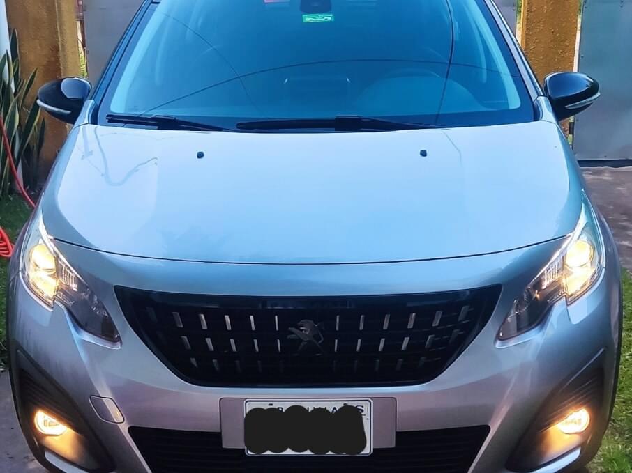 PEUGEOT 2008 2023 6.336 Kms.