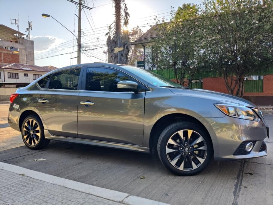NISSAN SENTRA 2018 51.000 Kms.