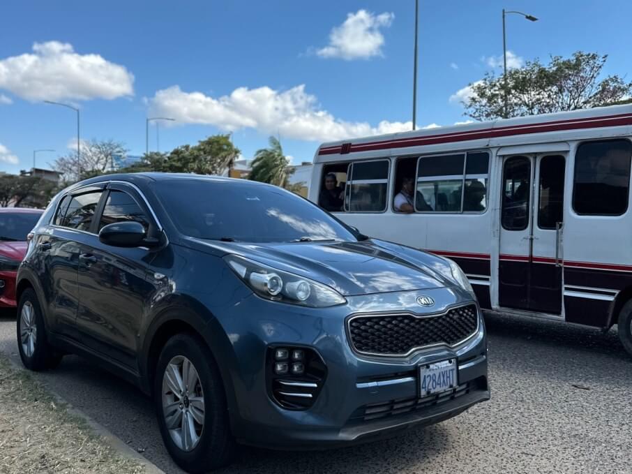 KIA SPORTAGE 2017 100.000 Kms.