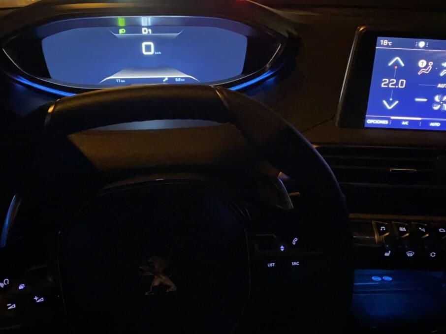 PEUGEOT 3008 2020 70.000 Kms.