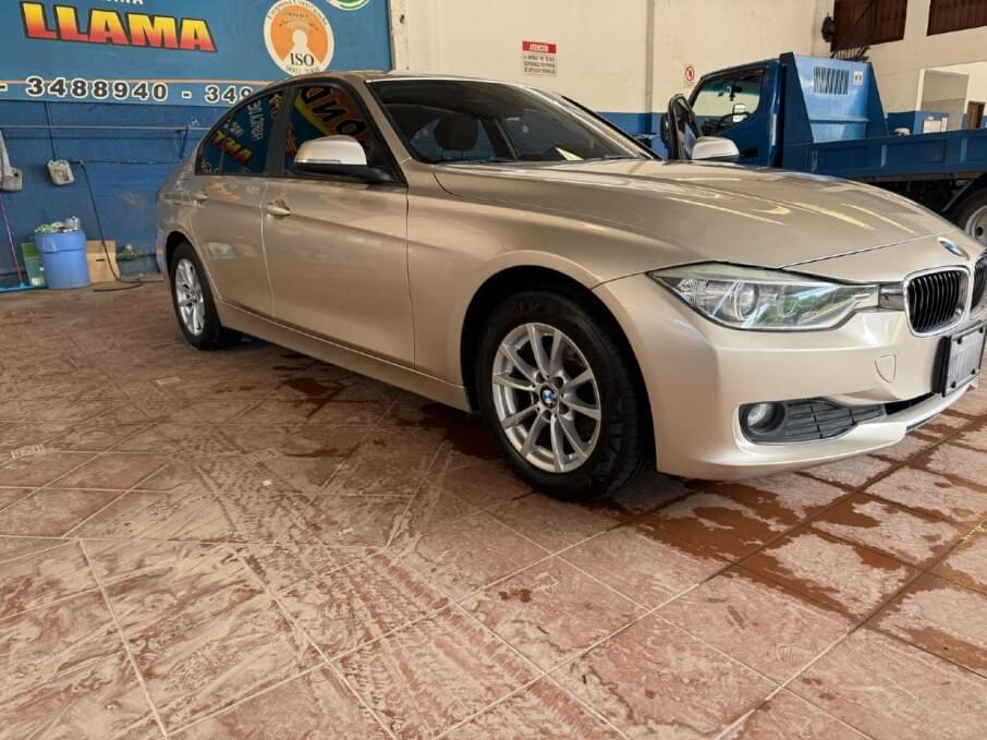 BMW 316 2015 76.000 Kms.