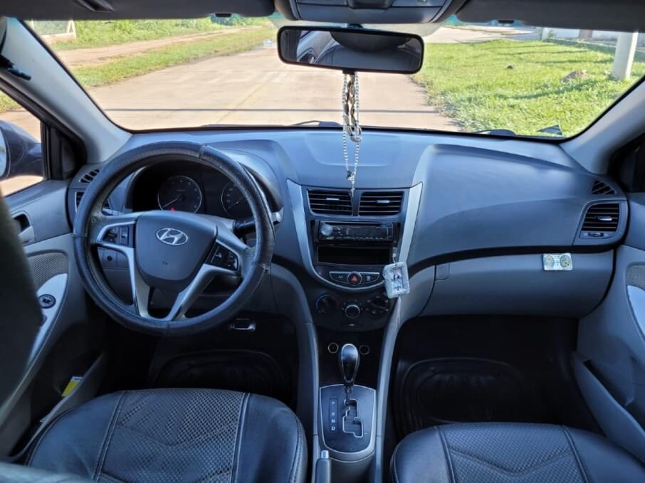 HYUNDAI ACCENT 2012 126.500 Kms.