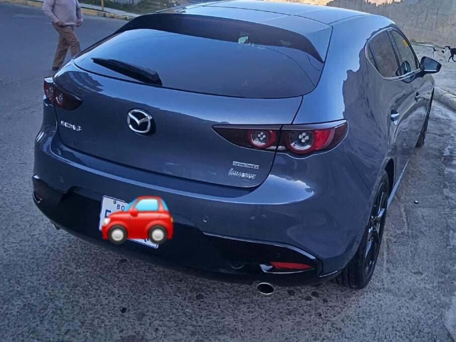 MAZDA MAZDA3 2022 23.000 Kms.