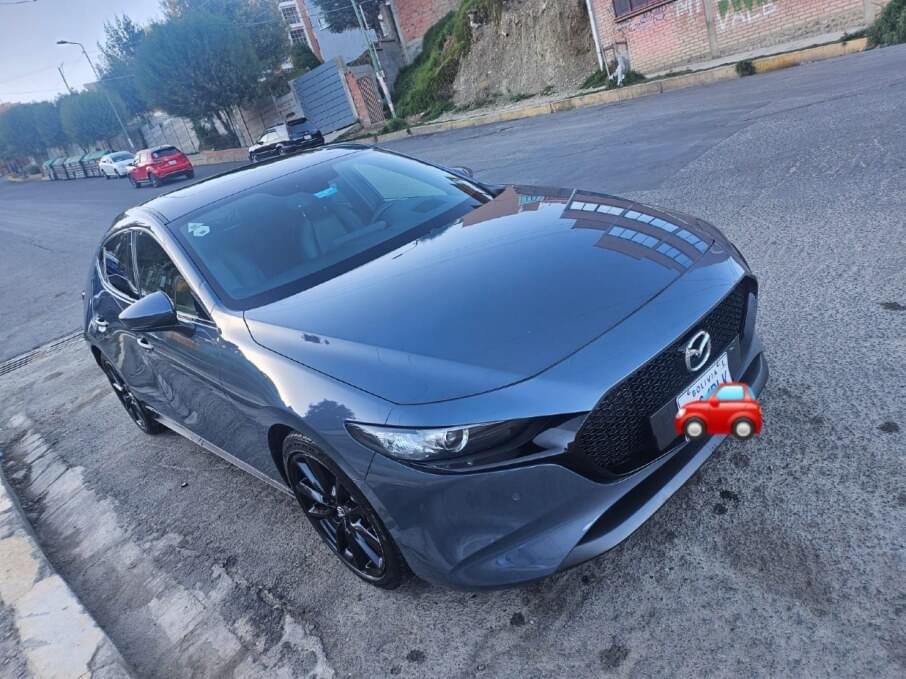 MAZDA MAZDA3 2022 23.000 Kms.