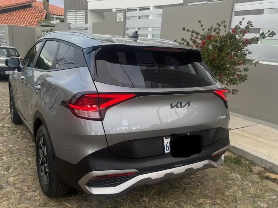 KIA SPORTAGE 2024 9.000 Kms.